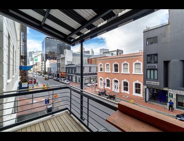 1 BEDROOM APARTMENT FOR SALE IN CAPE TOWN CITY CENTRE